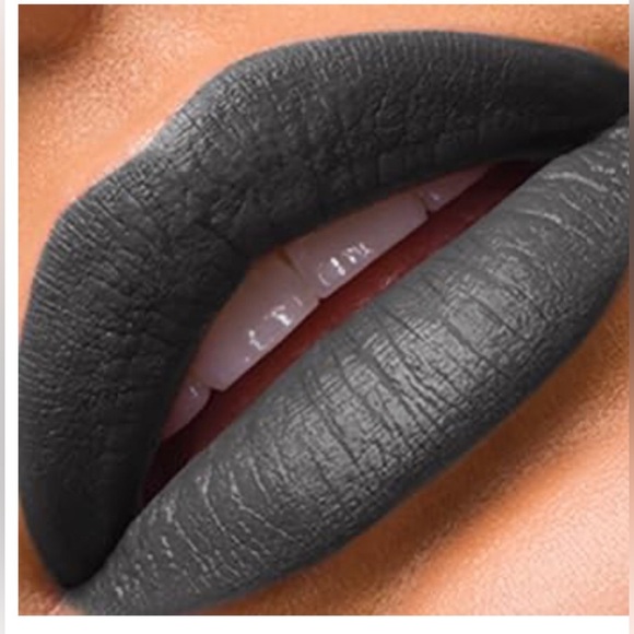 3 Maybelline New York Color Sensational Vivid Matte Liquid Lipstick Sinful Stone - Picture 2 of 5